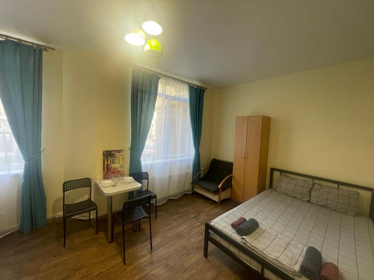 Doba In Ua Studio Irpin Apartments Luaran gambar